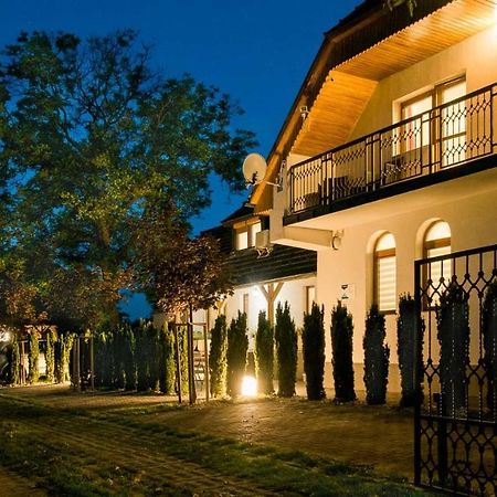 Diofa Apartman Кестхей Экстерьер фото