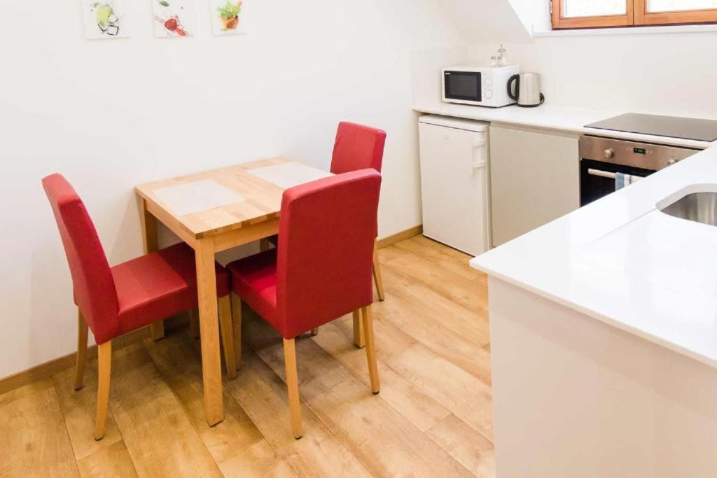 Diofa Apartman Кестхей Экстерьер фото